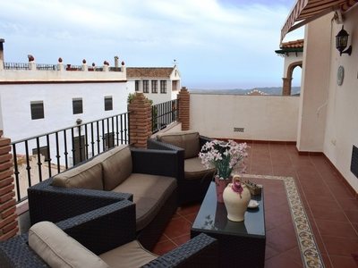 Duplex/Townhouse for sale in Comares, Malaga