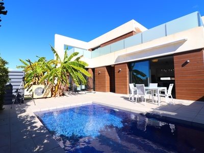 Villa en venta en Benijofar, Alicante