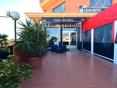 Commercial for sale in Urbanizacion los Balcones, Alicante