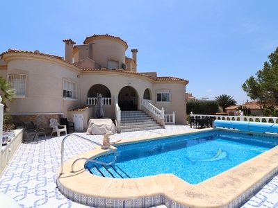 Villa for sale in Algorfa, Alicante