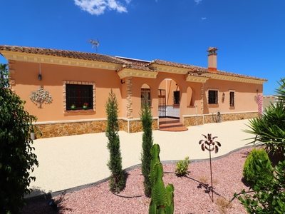 Villa for sale in Formentera de Segura, Alicante