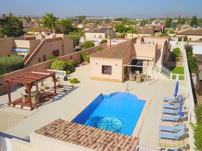 Villa en venta en Formentera de Segura, Alicante