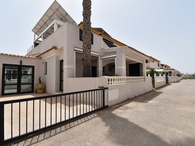 Villa for sale in Urbanizacion los Balcones, Alicante