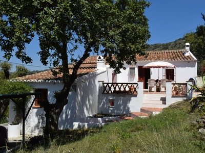 Cortijo/Finca en venta en Benamargosa, Malaga