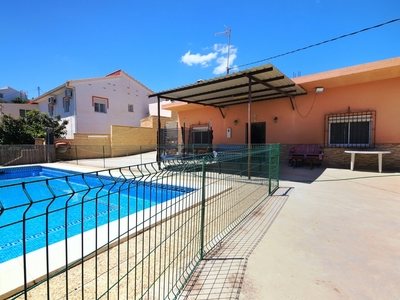 Villa zum verkauf in Los Romanes, Malaga