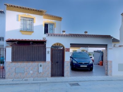 Casa adosada en venta en Torre del Mar, Malaga