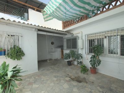 Villa te koop in Velez-Malaga, Malaga