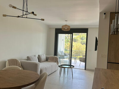 Apartamento en venta en Benahavis, Malaga