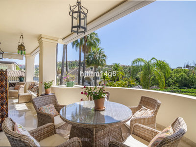 Apartment for sale in Marbella, Malaga