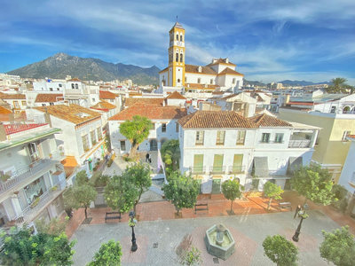 Apartment for sale in Marbella, Malaga