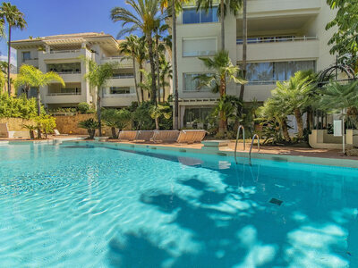 Apartamento en venta en Marbella, Malaga