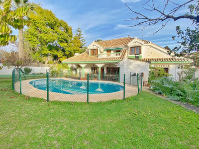 Villa for sale in Marbella, Malaga