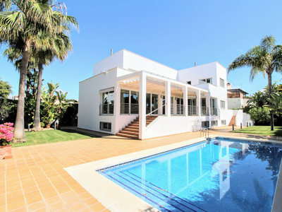 Villa for sale in Marbella, Malaga