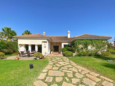 Villa for sale in Marbella, Malaga