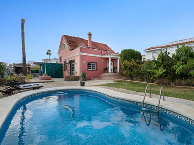 Villa te koop in Manilva, Malaga