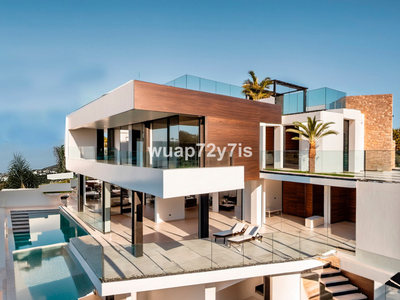 Villa for sale in Benahavis, Malaga