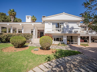 Villa for sale in Marbella, Malaga