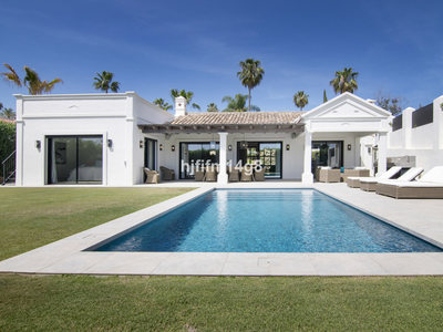 Villa for sale in Marbella, Malaga