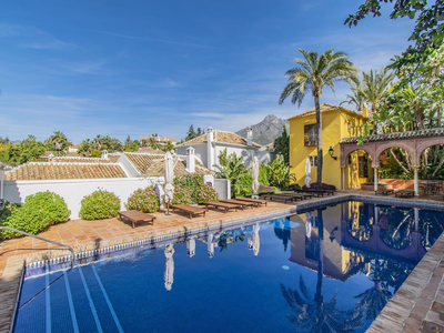 Duplex/Townhouse te koop in Marbella, Malaga