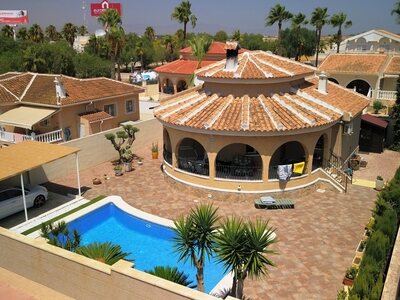 Villa for sale in Benijofar, Alicante