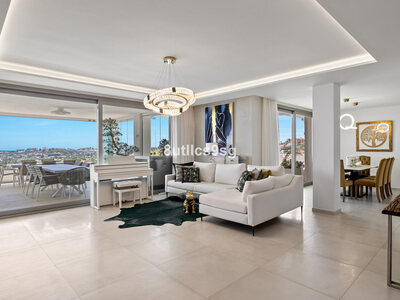 Apartamento en venta en Marbella, Malaga