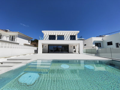 Villa for sale in Mijas, Malaga