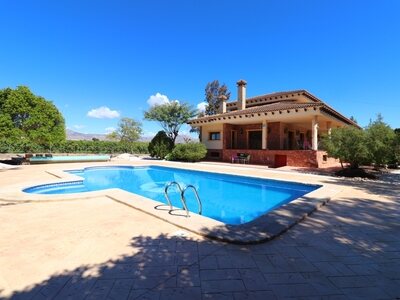 Cortijo/Finca te koop in Callosa de Segura, Alicante