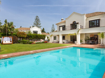 Villa zum verkauf in Estepona, Malaga
