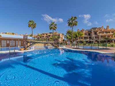 Apartamento en venta en Estepona, Malaga