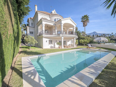 Villa for sale in Marbella, Malaga