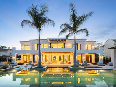 Villa for sale in Benahavis, Malaga