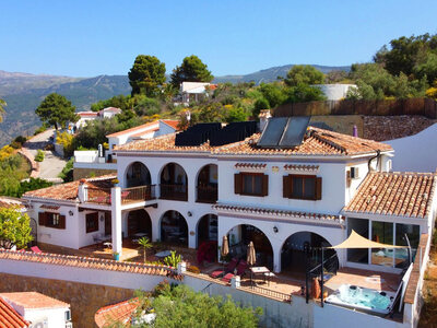 Villa zum verkauf in Competa, Malaga