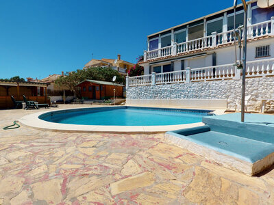 Villa te koop in Torrox, Malaga