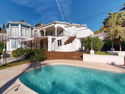 Villa zum verkauf in Velez-Malaga, Malaga