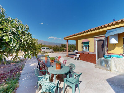 Villa te koop in Velez-Malaga, Malaga