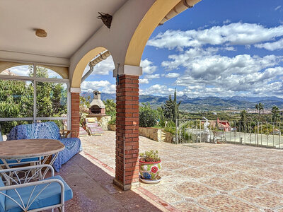 Villa te koop in Velez-Malaga, Malaga