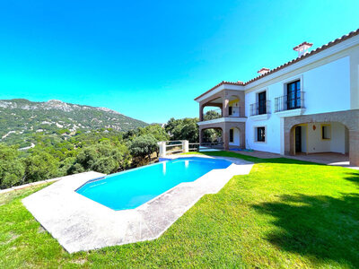 Villa zum verkauf in Casares, Malaga