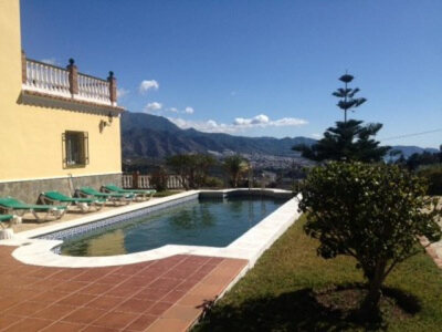 Villa zum verkauf in Nerja, Malaga