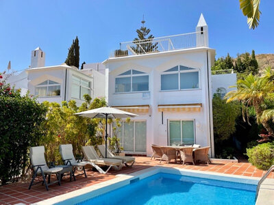 Villa zum verkauf in Nerja, Malaga