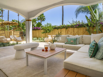 Apartamento en venta en Marbella, Malaga