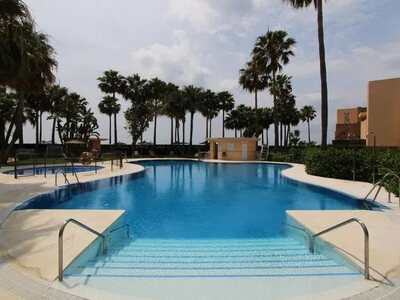 Apartamento en venta en Estepona, Malaga