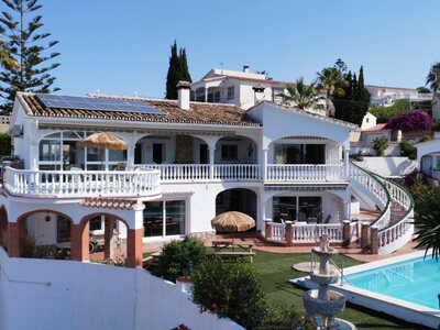 Villa te koop in Velez-Malaga, Malaga