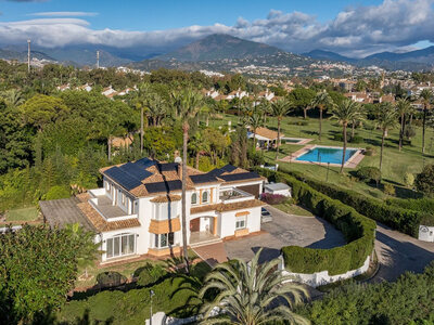 Villa te koop in Marbella, Malaga