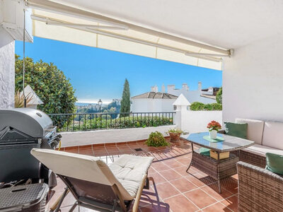 Apartment for sale in Benahavis, Malaga