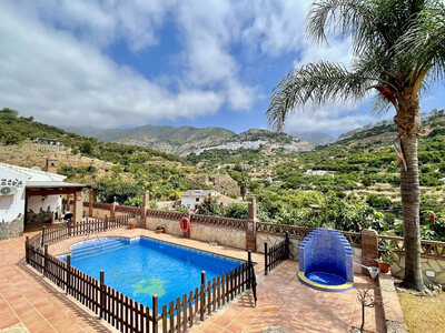 Villa te koop in Frigiliana, Malaga