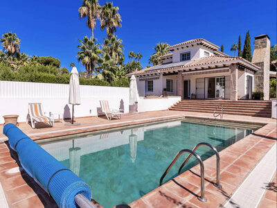 Duplex/Townhouse for sale in El Paraiso, Malaga