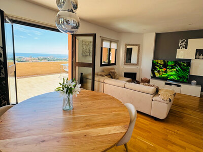 Villa for sale in Benalmadena, Malaga