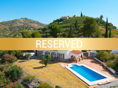 Villa zum verkauf in Competa, Malaga