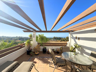 Apartamento en venta en Estepona, Malaga
