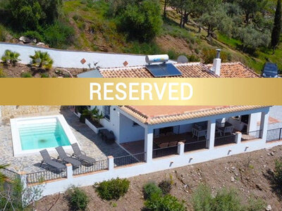 Villa for sale in Competa, Malaga